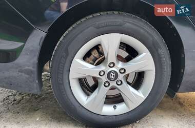 Універсал Hyundai i40 2012 в 