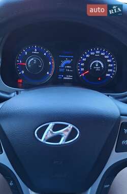 Седан Hyundai i40 2012 в 