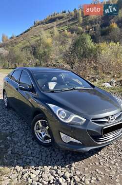 Седан Hyundai i40 2013 в Рахове