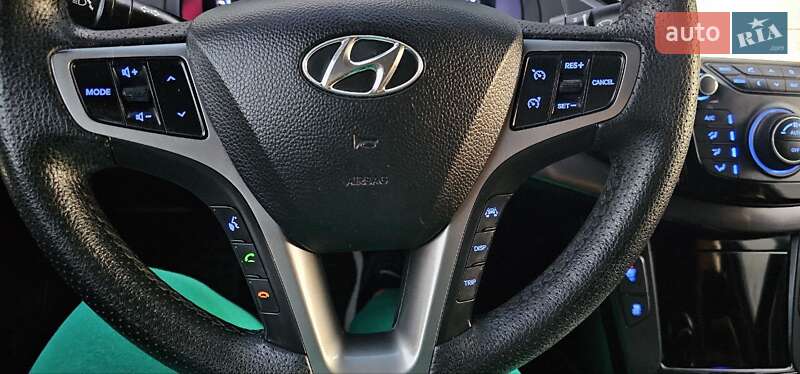 Седан Hyundai i40 2012 в Киеве