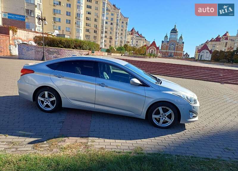 Седан Hyundai i40 2012 в Киеве