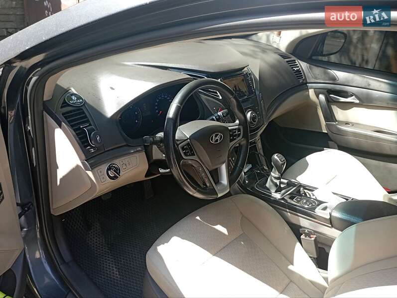 Седан Hyundai i40 2011 в Черкассах фото 3 Седан Hyundai i40 2011 в Черкассах