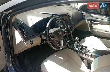 Седан Hyundai i40 2011 в 