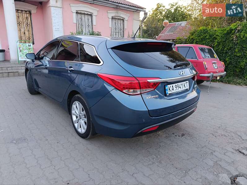 Универсал Hyundai i40 2011 в Дружковке