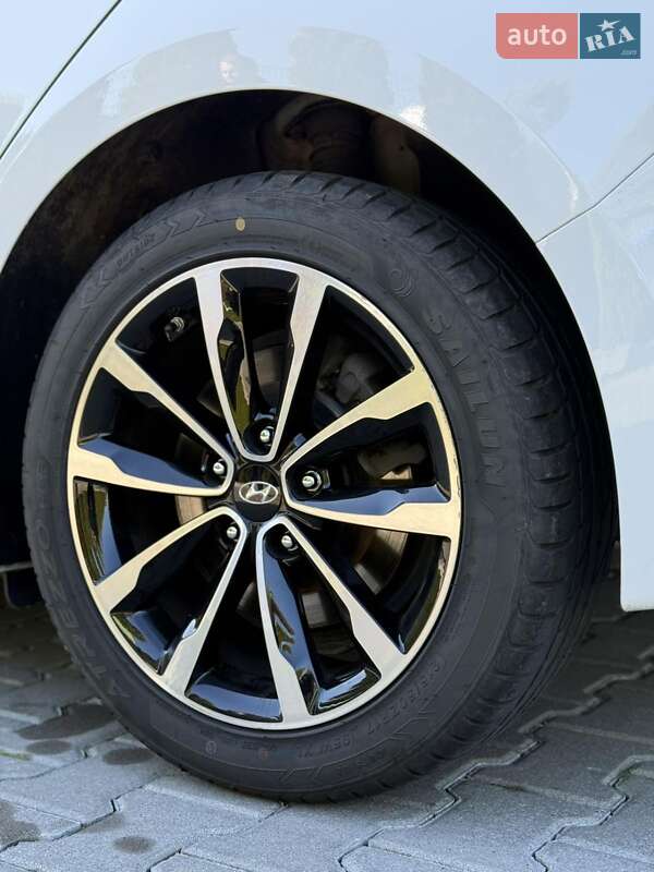 Універсал Hyundai i40 2016 в Дубні фото 14 Універсал Hyundai i40 2016 в Дубні