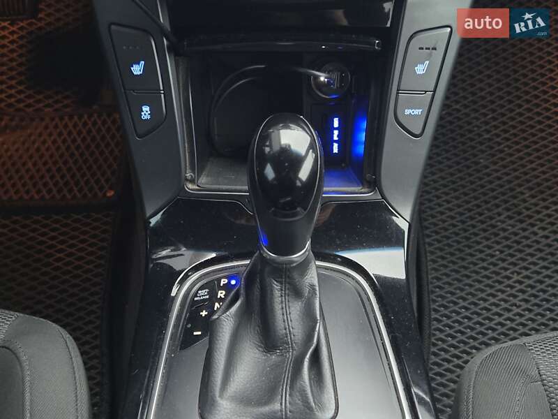 Універсал Hyundai i40 2013 в Києві фото 22 Універсал Hyundai i40 2013 в Києві