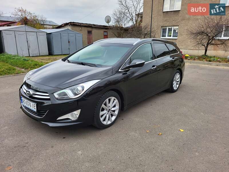 Универсал Hyundai i40 2013 в Ужгороде