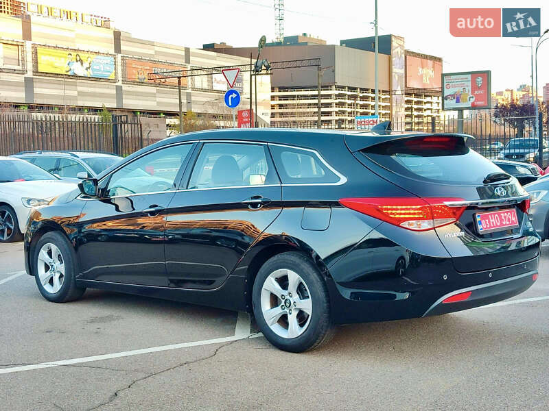 Универсал Hyundai i40 2015 в Киеве