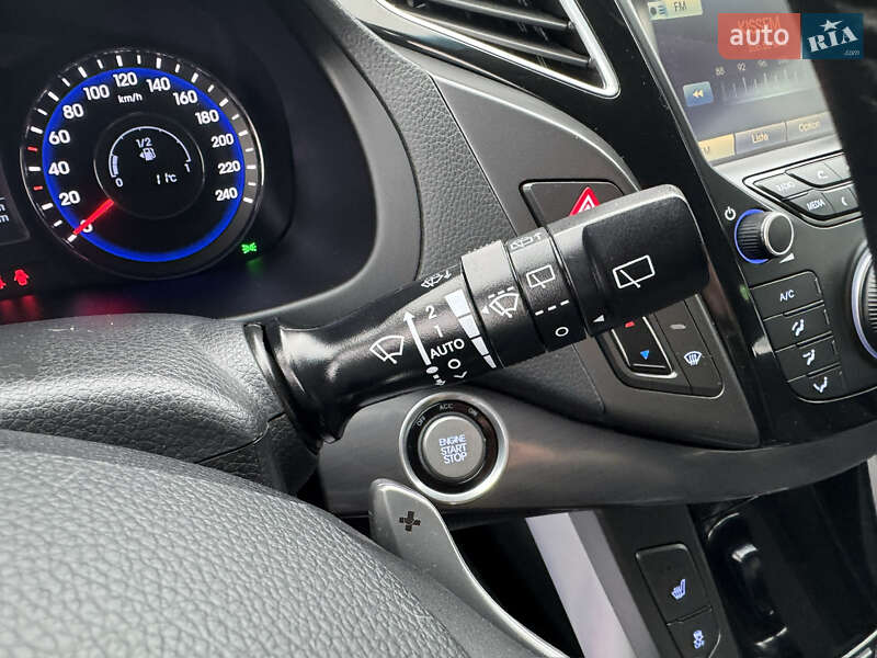 Универсал Hyundai i40 2015 в Киеве