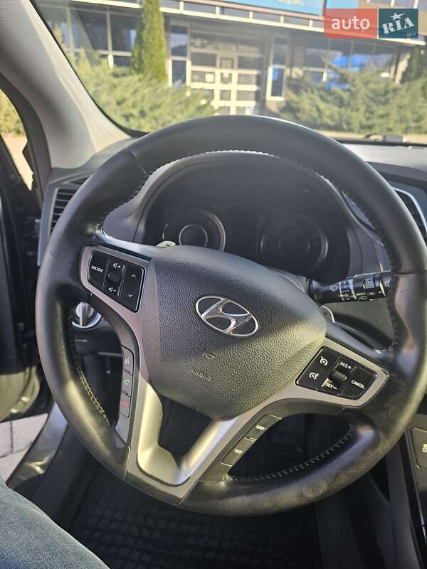 Універсал Hyundai i40 2013 в Ужгороді