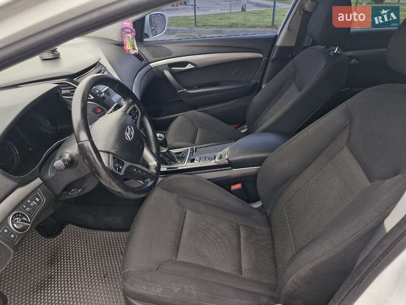 Універсал Hyundai i40 2011 в Миколаєві