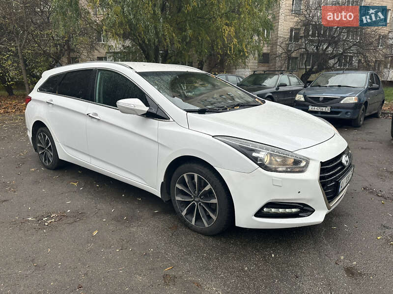 Универсал Hyundai i40 2015 в Киеве