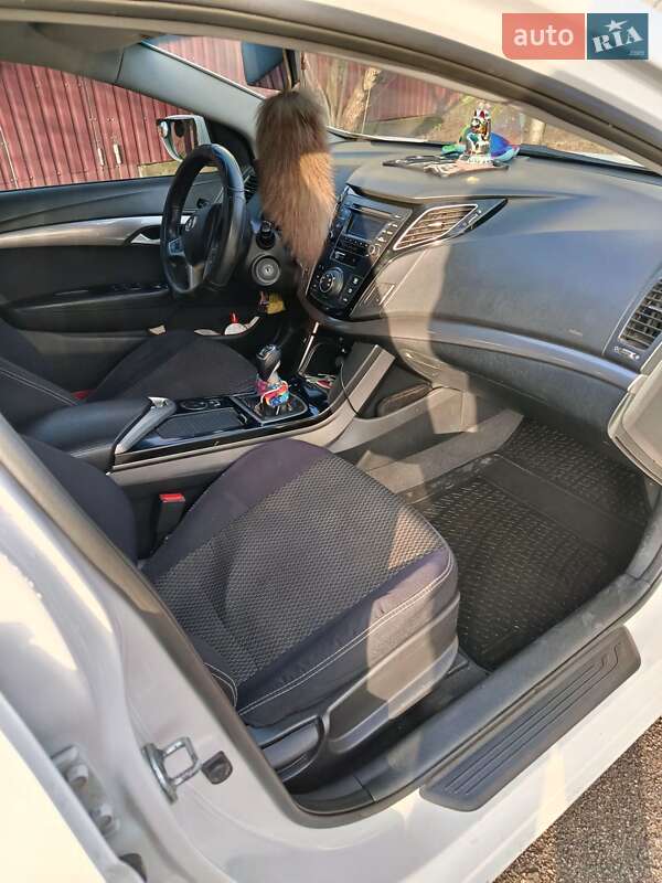 Универсал Hyundai i40 2011 в Василькове