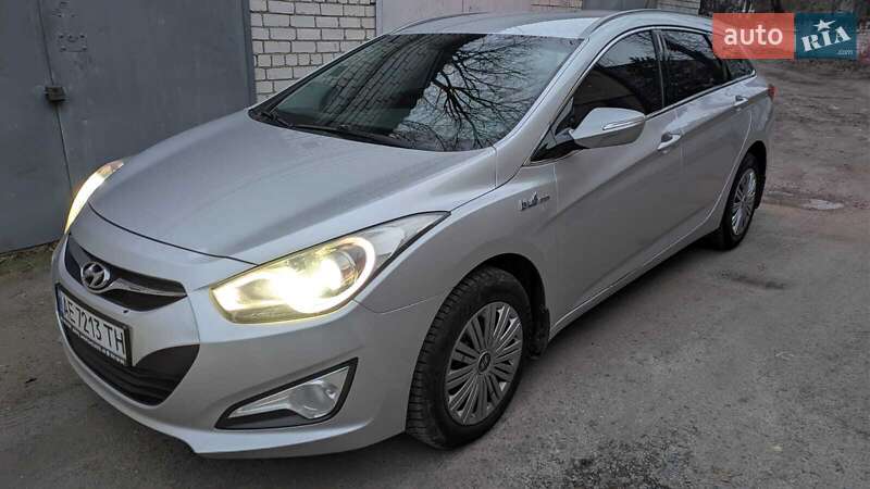 Универсал Hyundai i40 2012 в Днепре
