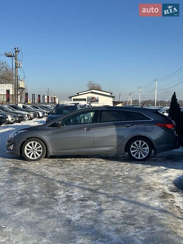 Универсал Hyundai i40 2011 в Белогородке