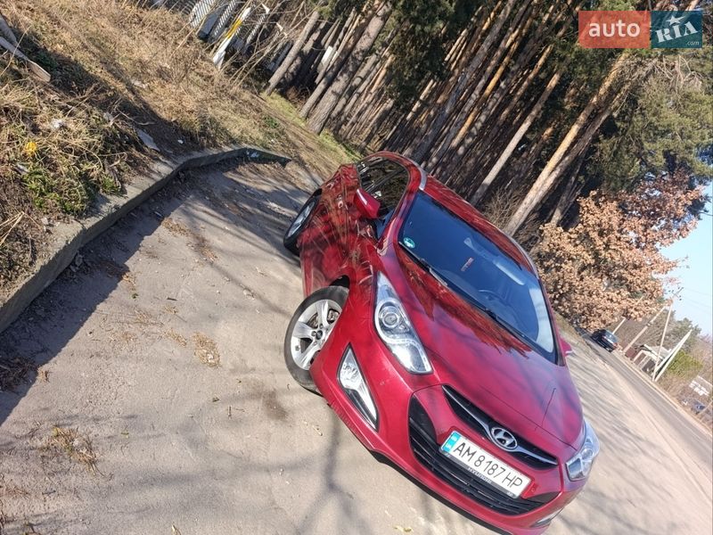 Универсал Hyundai i40 2015 в Житомире
