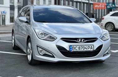 Універсал Hyundai i40 2011 в Рівному