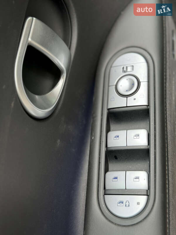 Позашляховик / Кросовер Hyundai Ioniq 5 2022 в Рівному фото 30 Позашляховик / Кросовер Hyundai Ioniq 5 2022 в Рівному