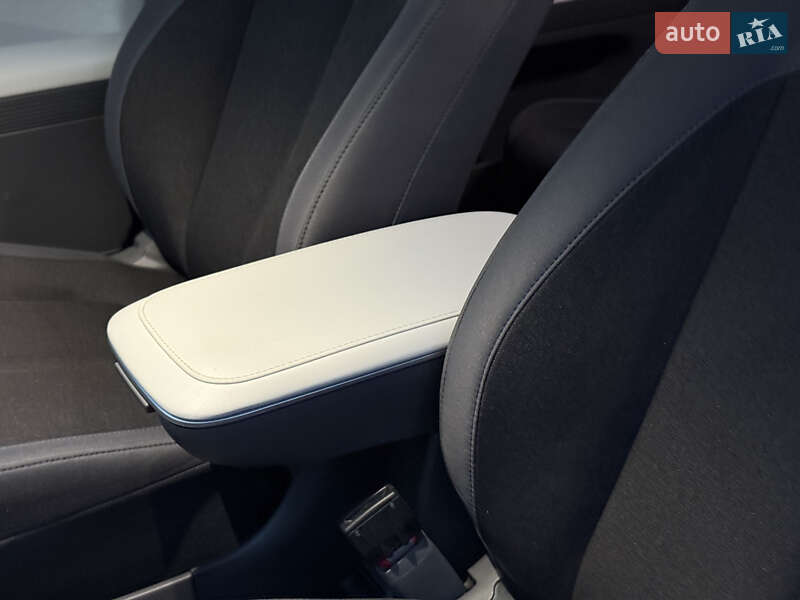 Внедорожник / Кроссовер Hyundai Ioniq 5 2024 в Тернополе фото 47 Внедорожник / Кроссовер Hyundai Ioniq 5 2024 в Тернополе