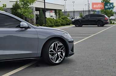 Фастбэк Hyundai Ioniq 6 2023 в 