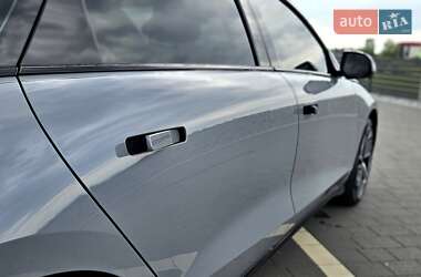 Фастбэк Hyundai Ioniq 6 2023 в 