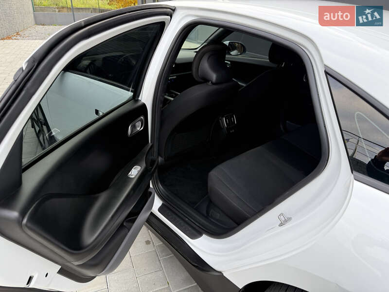Фастбэк Hyundai Ioniq 6 2024 в Луцке фото 13 Фастбэк Hyundai Ioniq 6 2024 в Луцке