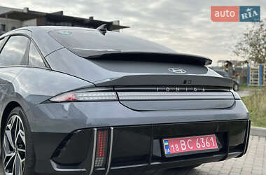 Фастбэк Hyundai Ioniq 6 2023 в 