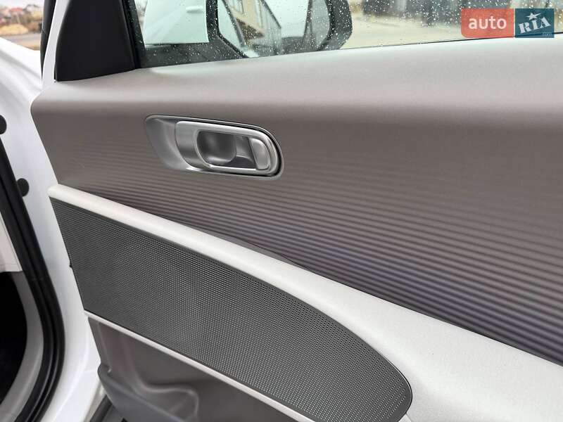 Фастбэк Hyundai Ioniq 6 2024 в Львове фото 43 Фастбэк Hyundai Ioniq 6 2024 в Львове