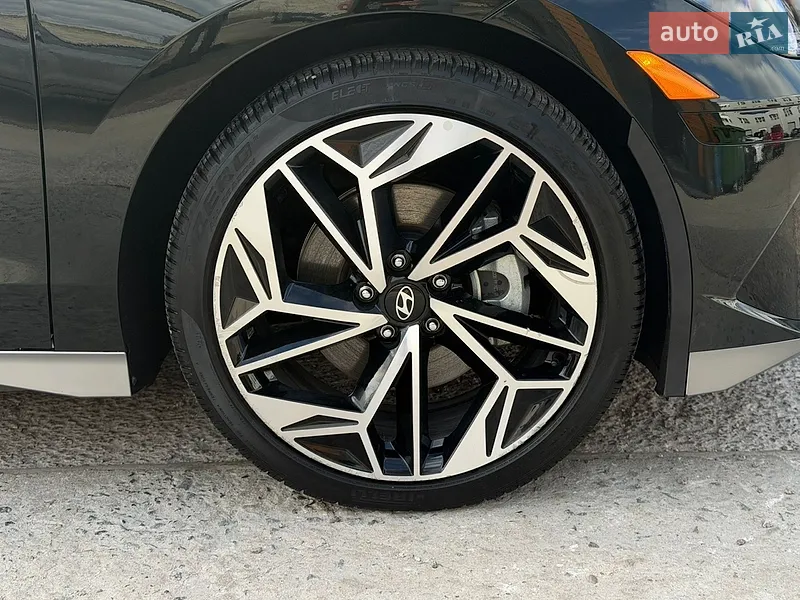 Hyundai Ioniq 6 2023 VIN KMHM34AA6PA051221 фото оголошення 15 з 101