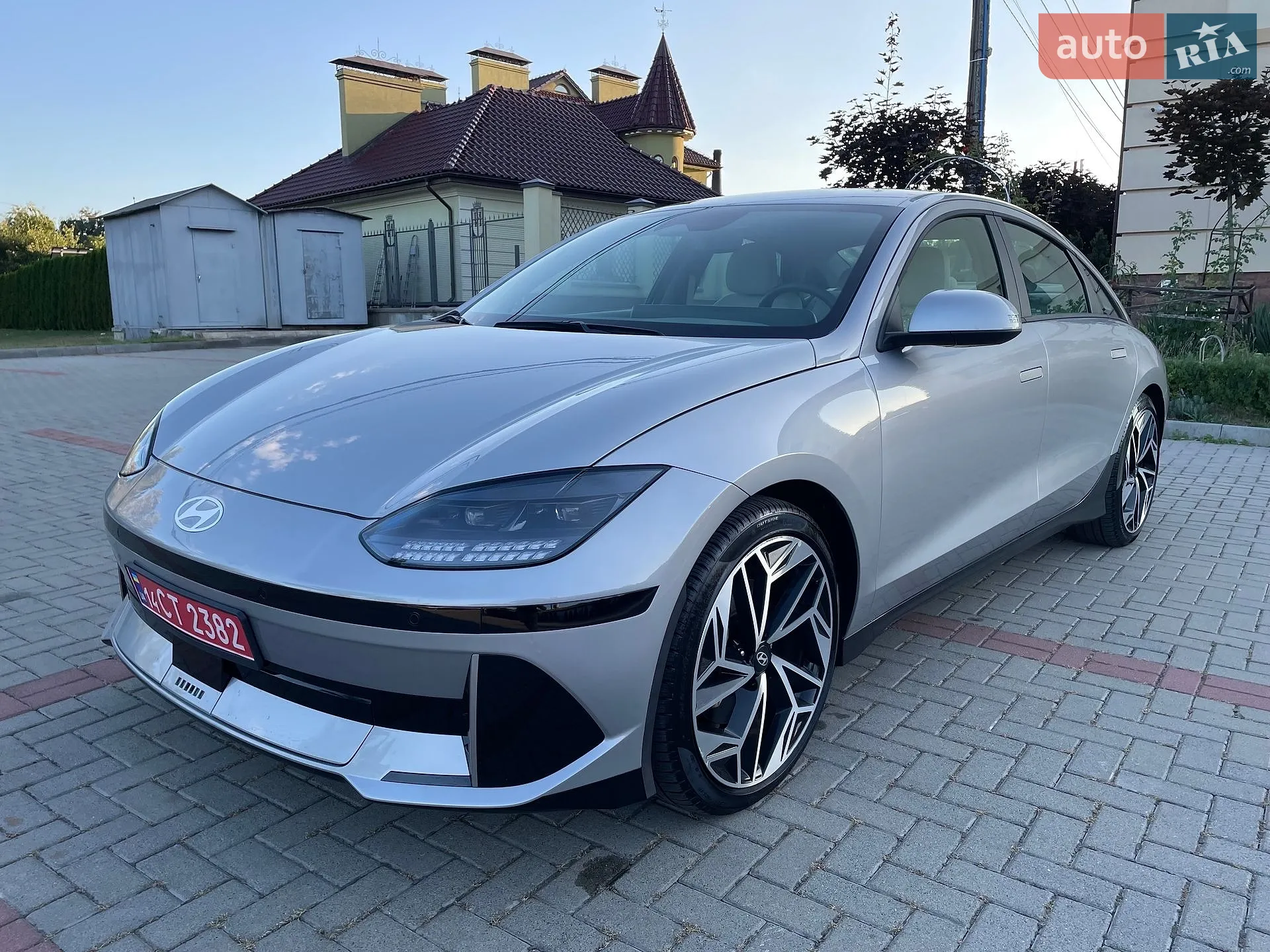 2023 Hyundai IONIQ - фото 1