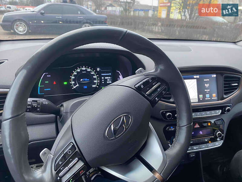 Лифтбек Hyundai Ioniq Electric 2019 в Житомире
