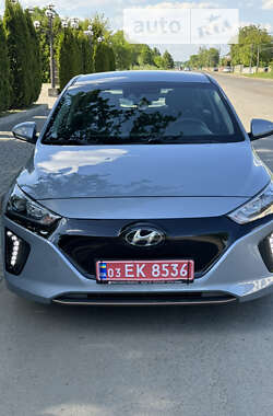 Лифтбек Hyundai Ioniq Electric 2018 в Черновцах