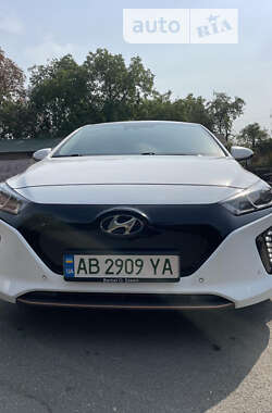 Лифтбек Hyundai Ioniq Electric 2019 в Гайсине