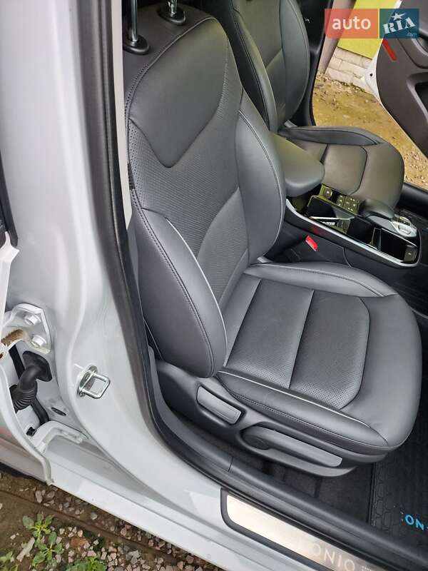 Лифтбек Hyundai Ioniq Electric 2019 в Нововолынске