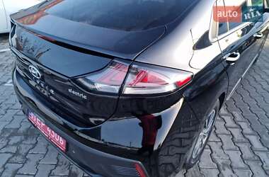 Ліфтбек Hyundai Ioniq Electric 2019 в 