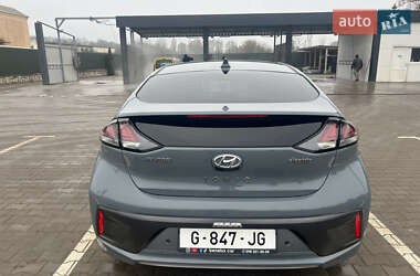 Лифтбек Hyundai Ioniq Electric 2019 в Волочиске