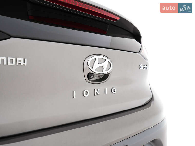 Лифтбек Hyundai Ioniq Electric 2019 в Виноградове фото 12 Лифтбек Hyundai Ioniq Electric 2019 в Виноградове