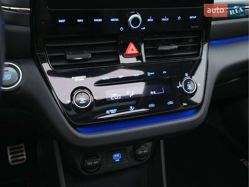 Лифтбек Hyundai Ioniq Electric 2019 в Виноградове фото 19 Лифтбек Hyundai Ioniq Electric 2019 в Виноградове