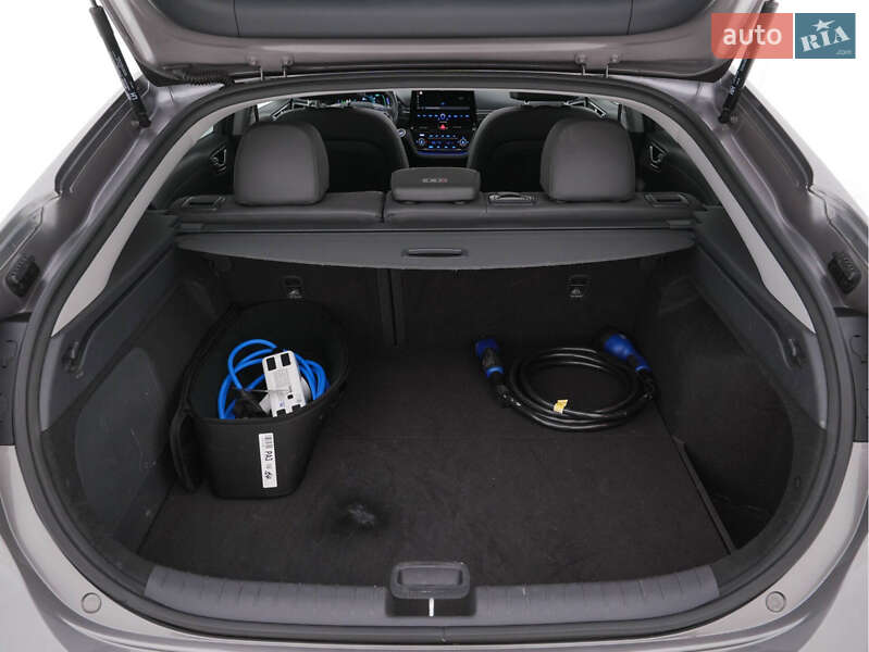 Лифтбек Hyundai Ioniq Electric 2019 в Виноградове фото 31 Лифтбек Hyundai Ioniq Electric 2019 в Виноградове