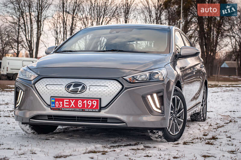 Лифтбек Hyundai Ioniq Electric 2021 в Житомире