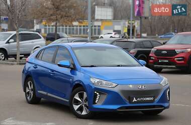 Лифтбек Hyundai Ioniq Electric 2016 в Киеве