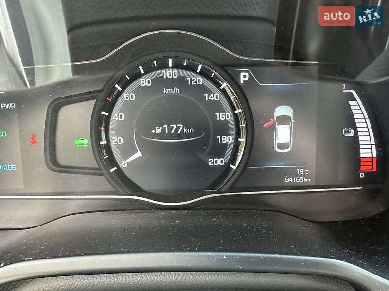 Ліфтбек Hyundai Ioniq Electric 2018 в Києві