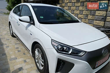 Лифтбек Hyundai Ioniq Electric 2018 в Ровно