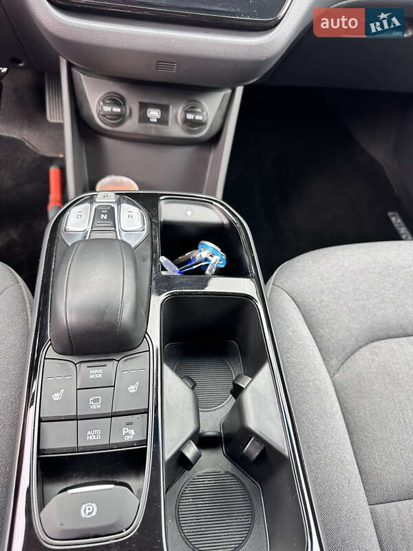 Лифтбек Hyundai Ioniq Electric 2020 в Хмельницком