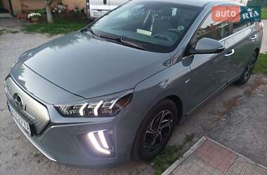 Лифтбек Hyundai Ioniq Electric 2019 в Ромнах