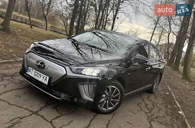 Лифтбек Hyundai Ioniq Electric 2020 в Калуше