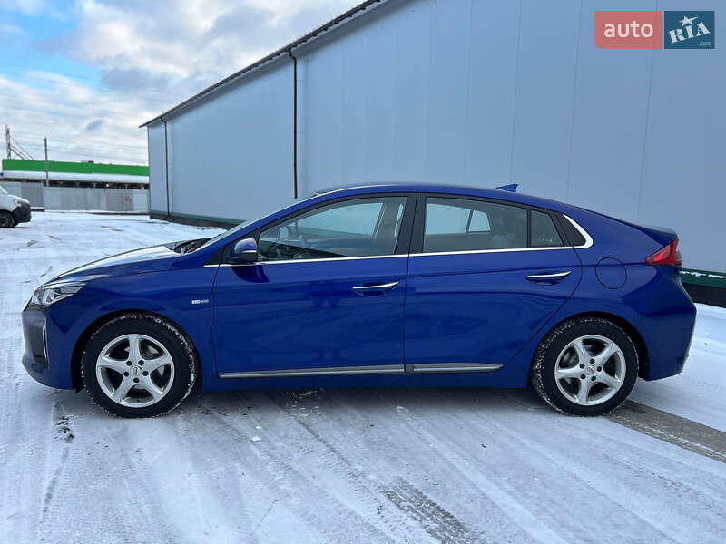 Лифтбек Hyundai Ioniq Electric 2019 в Виннице фото 7 Лифтбек Hyundai Ioniq Electric 2019 в Виннице