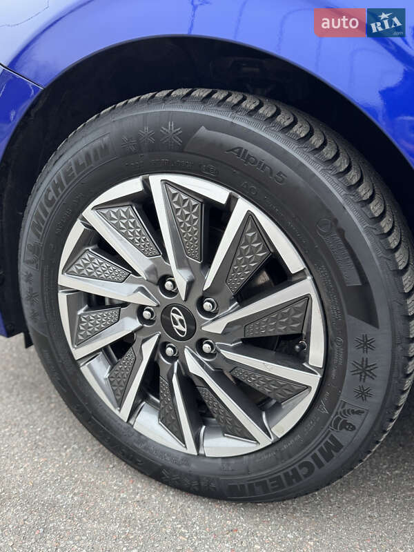 Лифтбек Hyundai Ioniq Electric 2021 в Киеве