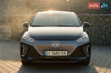 Лифтбек Hyundai Ioniq Electric 2017 в Черновцах