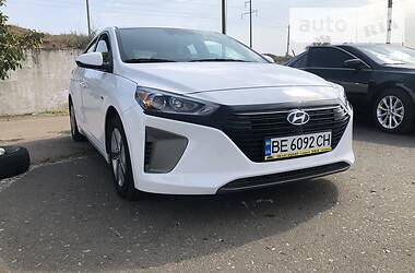 Хэтчбек Hyundai Ioniq 2017 в Киеве